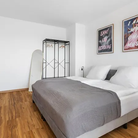 Ueber Den Daechern Der Stadt - Naehe Zkm アパート カールスルーエ