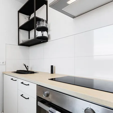 über Den Dächern Der Stadt - Nähe Zkm *