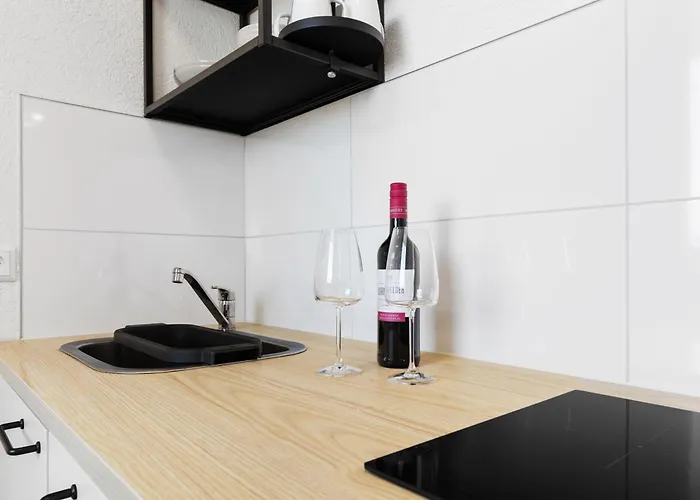 Ueber Den Daechern Der Stadt - Naehe Zkm アパート