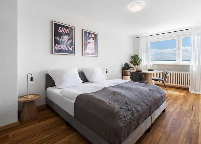 アパート Ueber Den Daechern Der Stadt - Naehe Zkm *