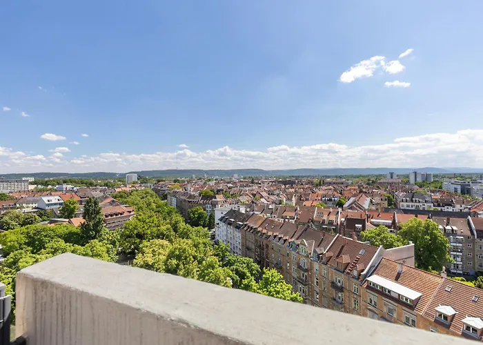 アパート Ueber Den Daechern Der Stadt - Naehe Zkm *